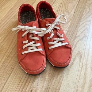 L.L Bean Red Casual Sneakers